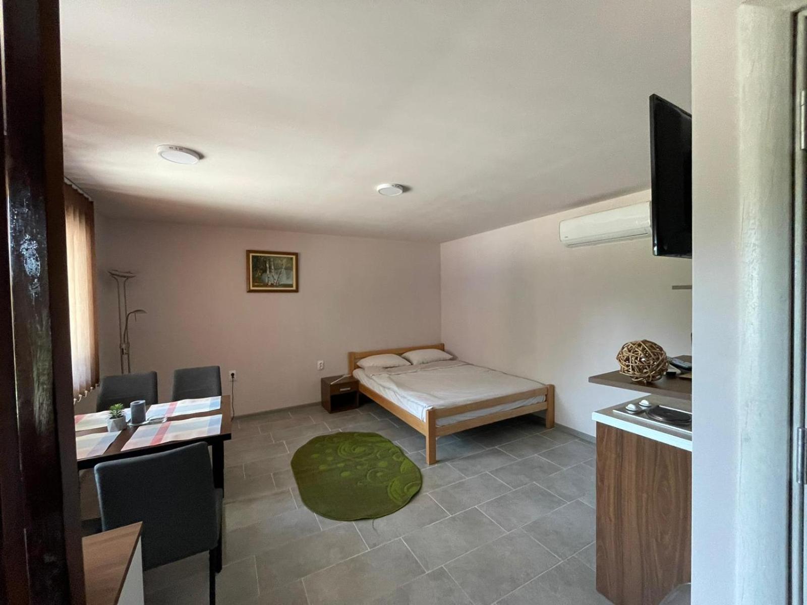 Apartmani Morava 54 Kocino Selo Exterior foto